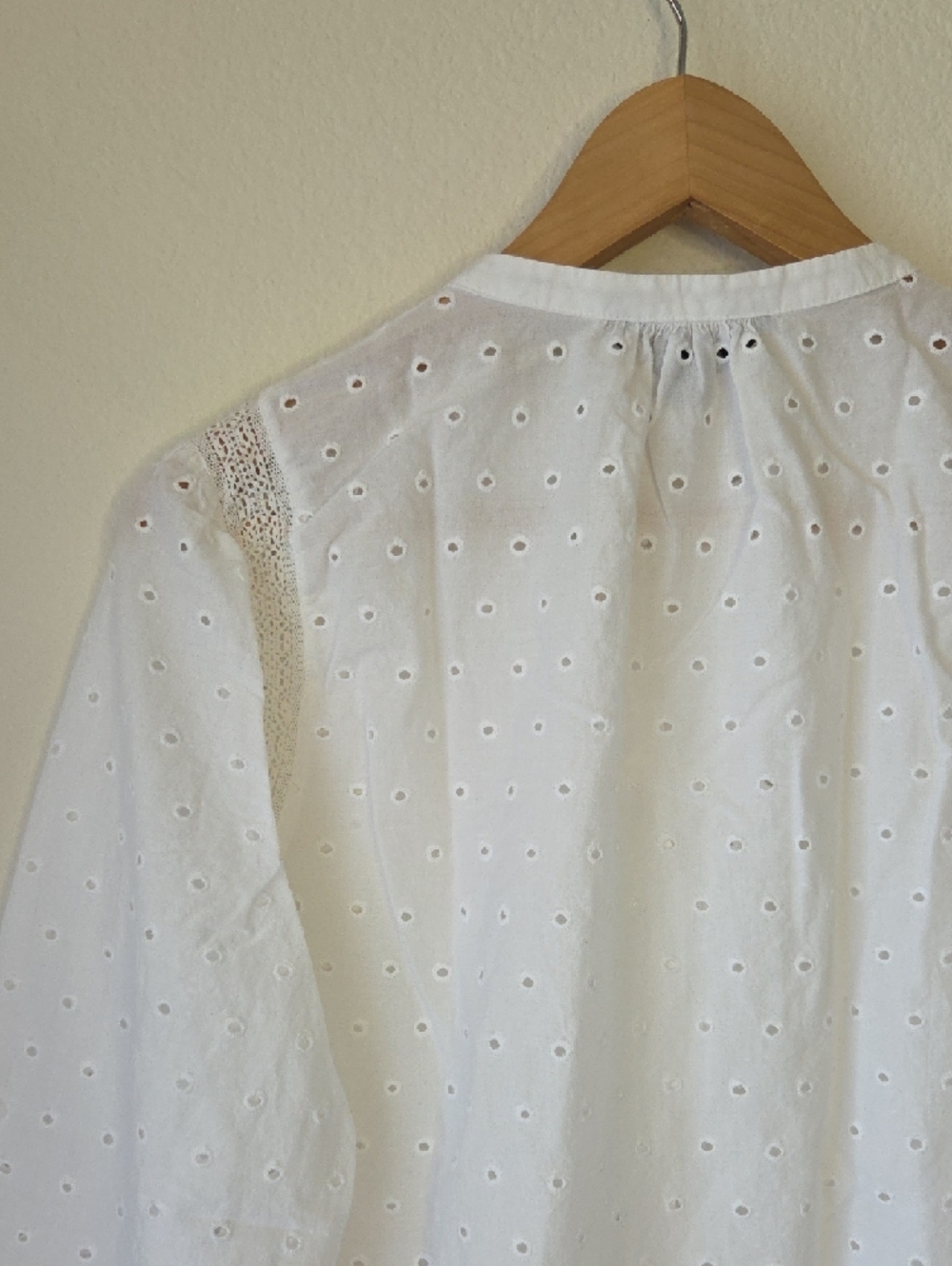J. Crew White Eyelet Lace Trim Button Front Blouse 100% Cotton Sz 12 - Picture 8 of 13